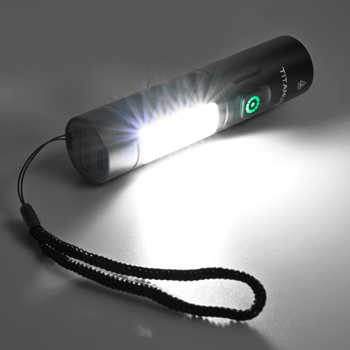 Портативный фонарик Titanum TLF-T16 12000K/6500K 160lm IPX2